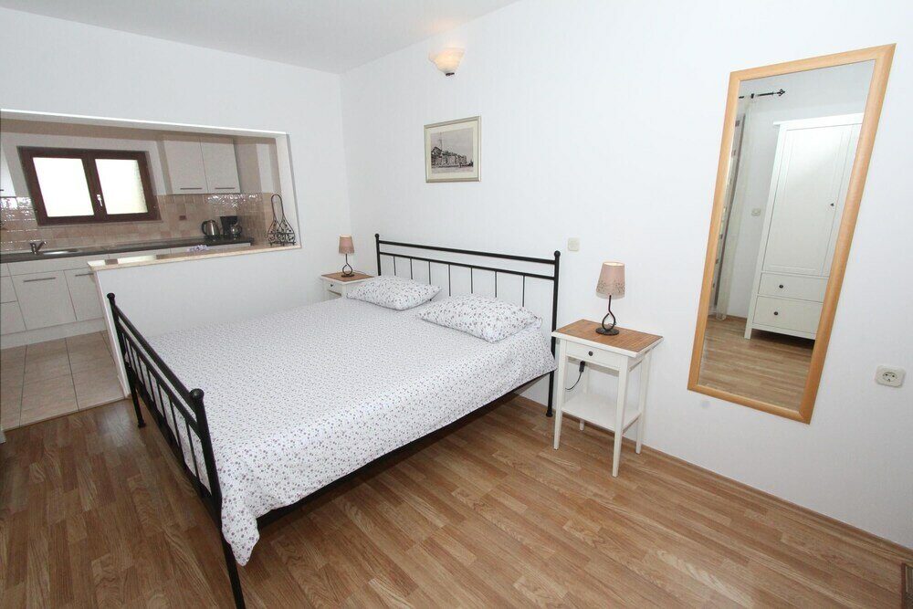 Фото Apartments Mirela