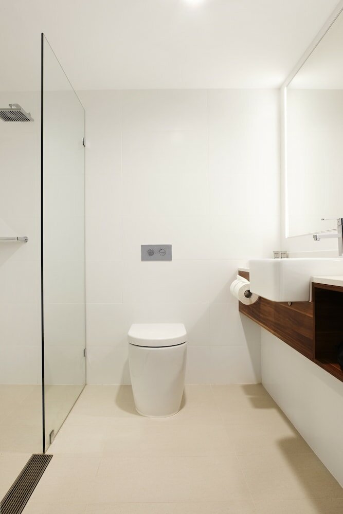 Фото The Gem Hotel