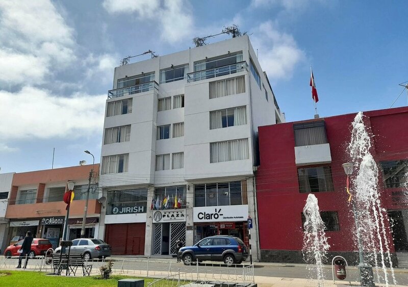 Гостиница Hotel Plaza by Dot Light в Такне