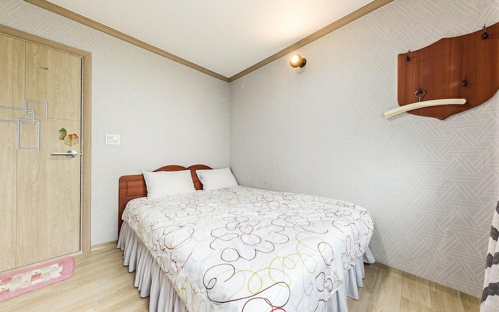 Фото Yangyang Hajodae Donghwa Beach