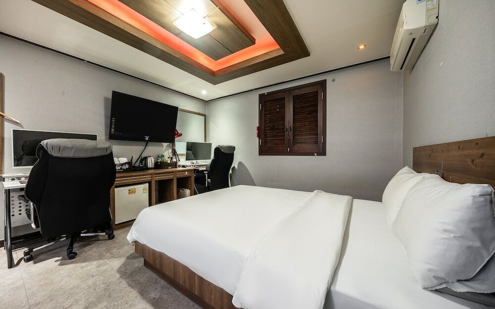 Фото Incheon Black Hole