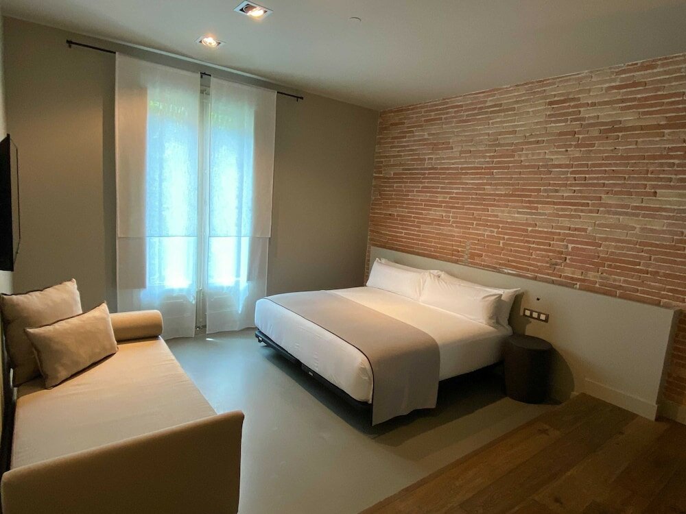 Фото Uma Suites Pau Claris