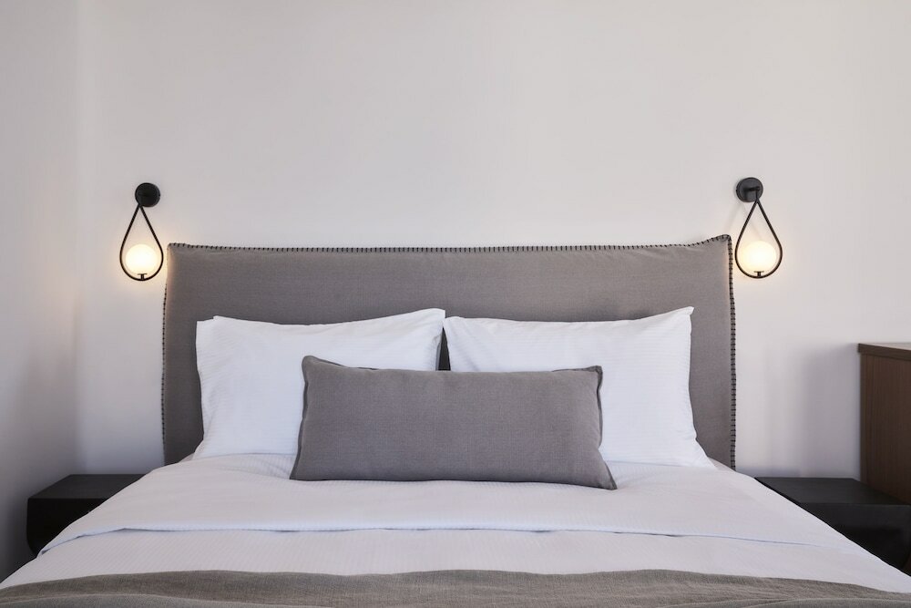 Фото Brilliance Suites - Adults Only