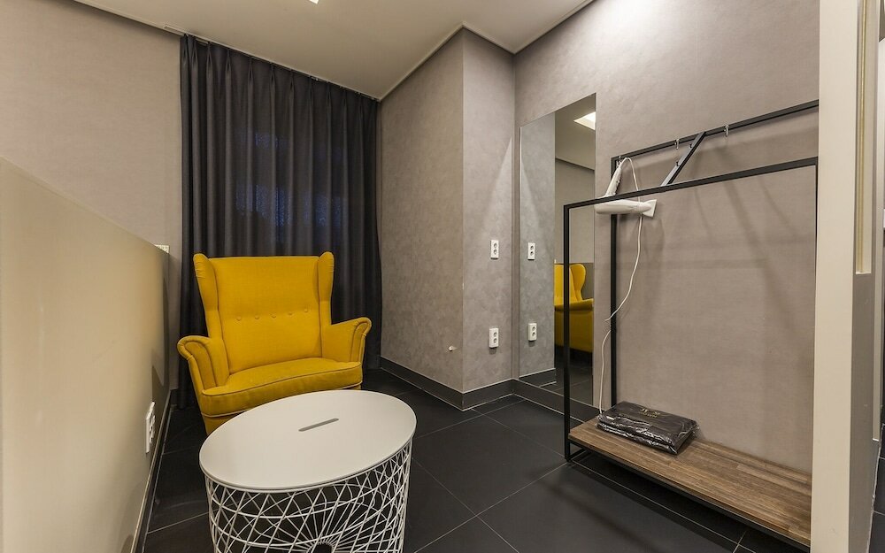 Фото Suwon City Hall Station Bobos