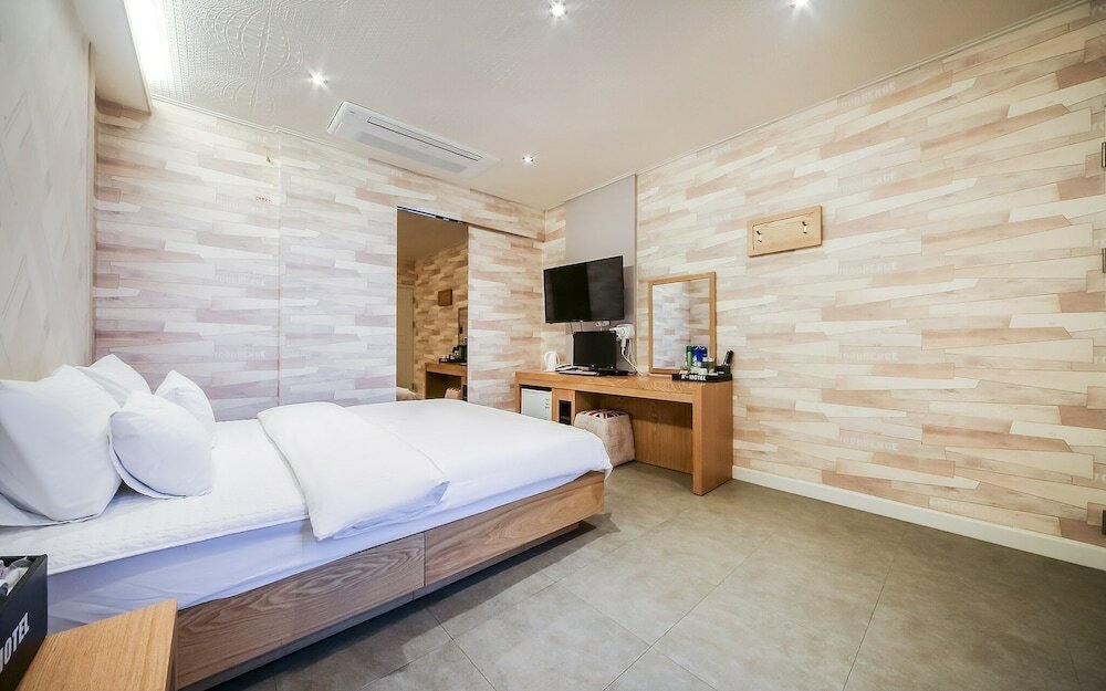 Фото Changwon Sangnam-dong A Plus