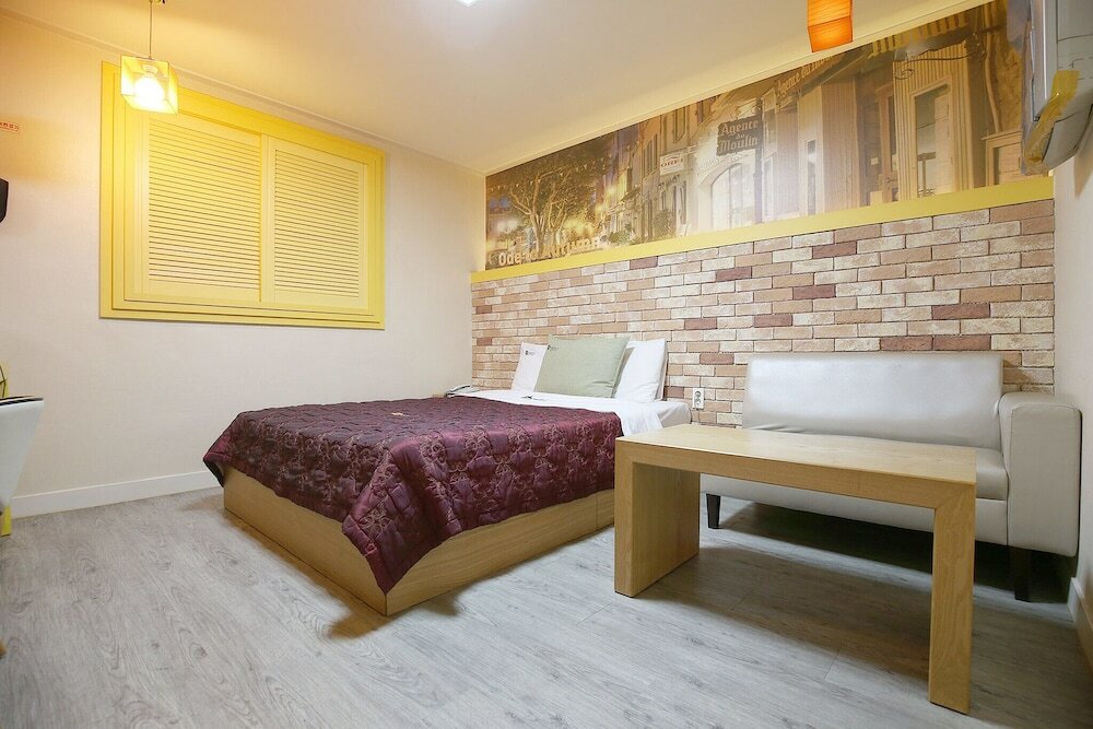 Фото Daejeon Wolpyeong M House