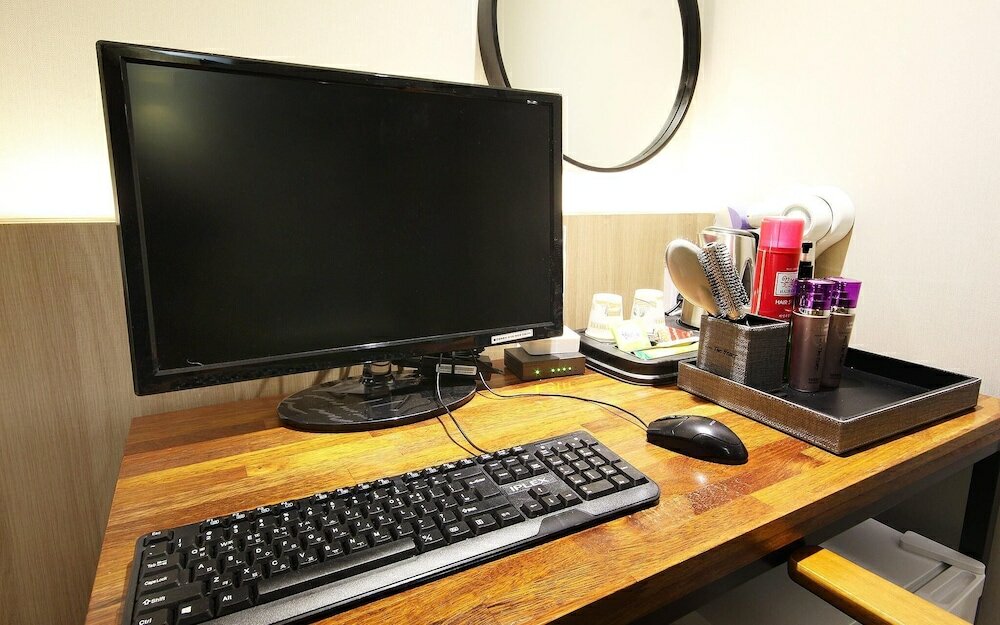 Фото Changwon Jinhae Hotel Two Heart