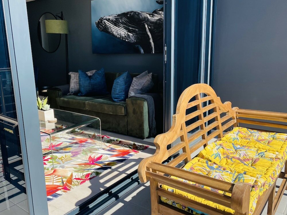 Фото Urban Elephant 16 on Bree