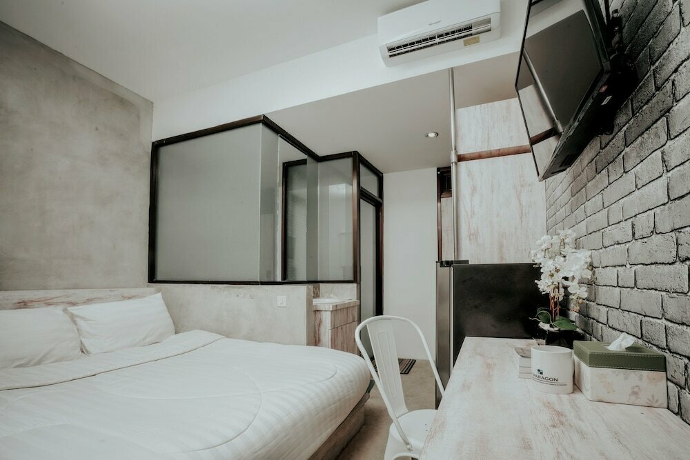 Hotel Dparagon Kemuning - Campus Accommodation, Earth, photo