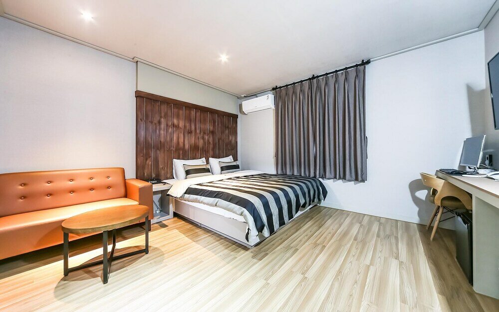 Фото Gimhae Eobangdong The Gentle Hotel