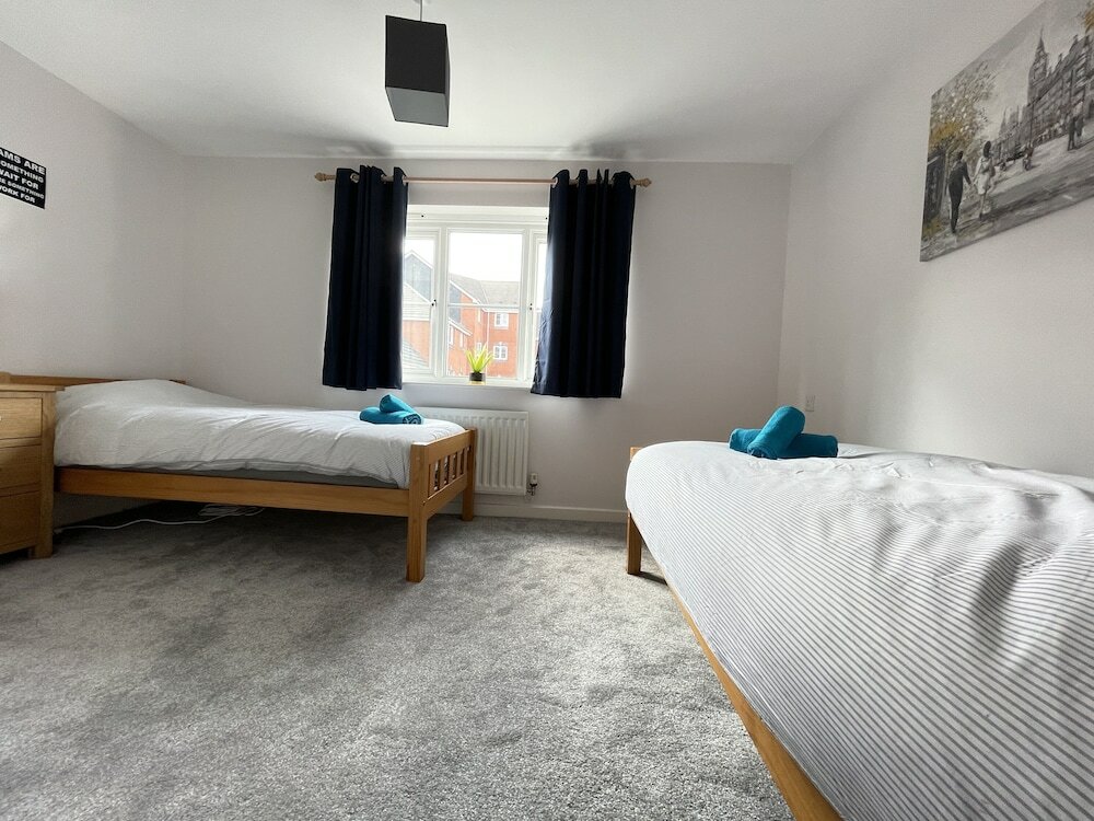 Фото Pride Park House