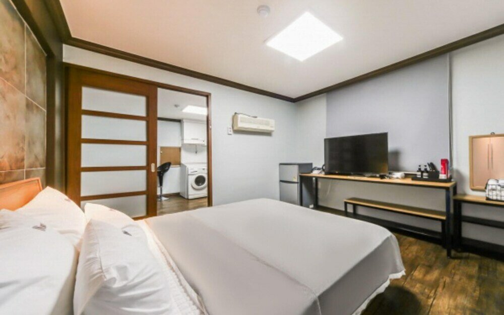 Фото Changwon Yonghodong In