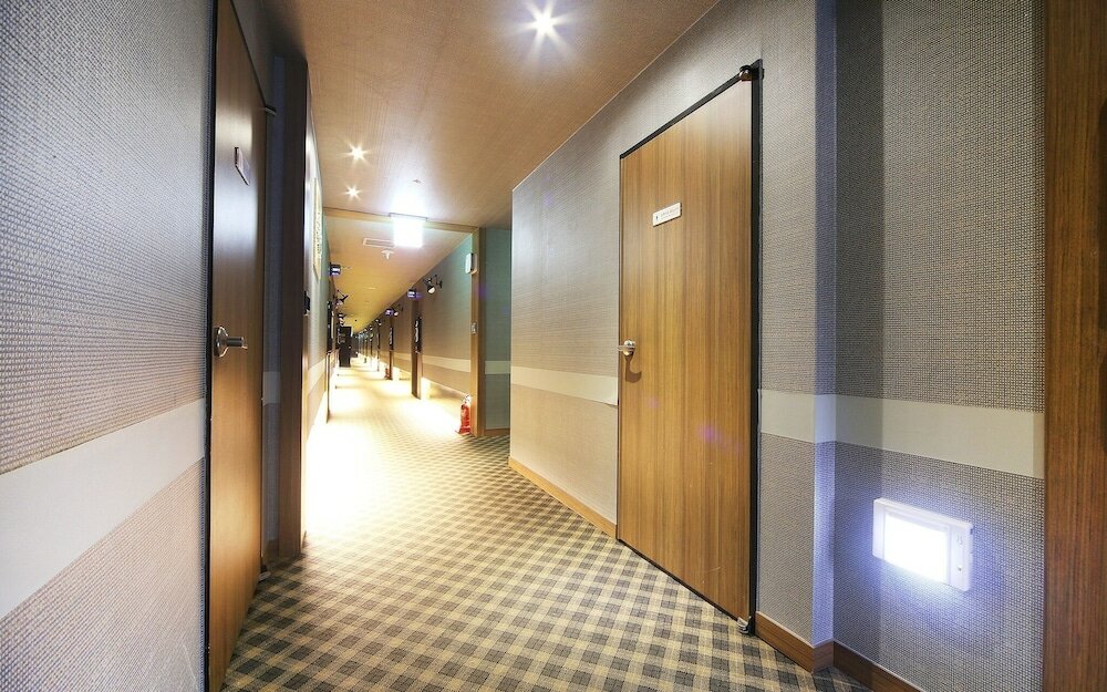 Фото Changwon Bukmyeon Nouage Cullinan