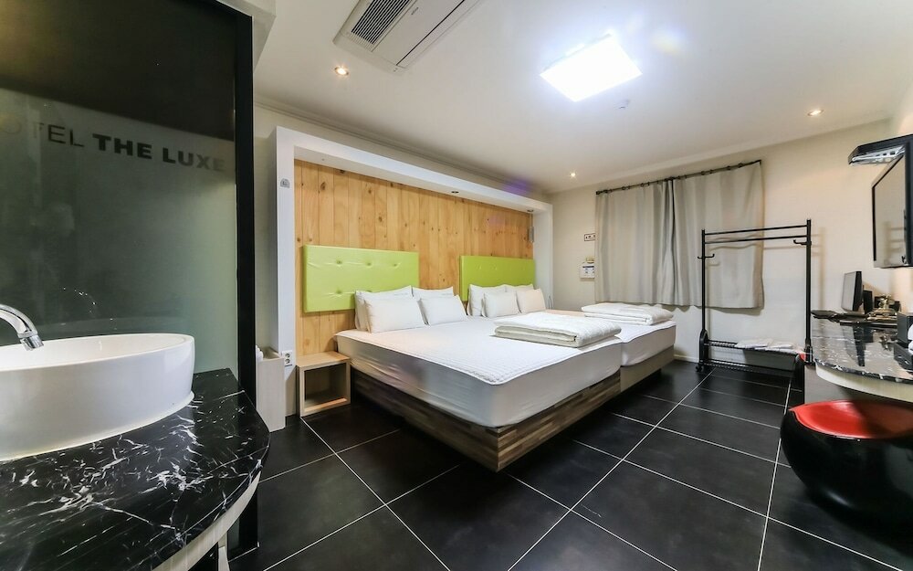 Фото The Lux Tourism Hotel Geoje