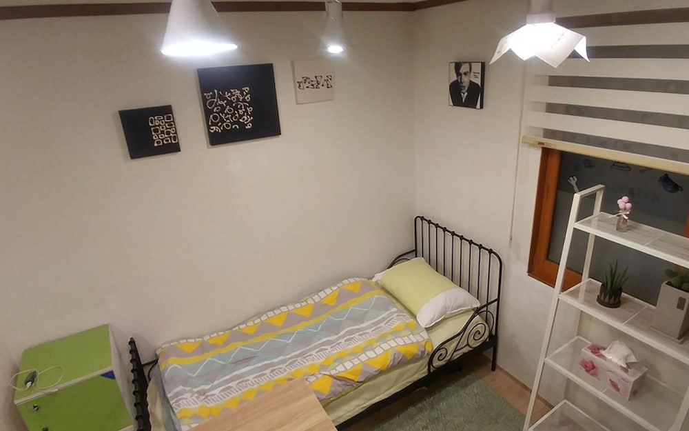 Фото Daejeon Dalbit Stay Guest House