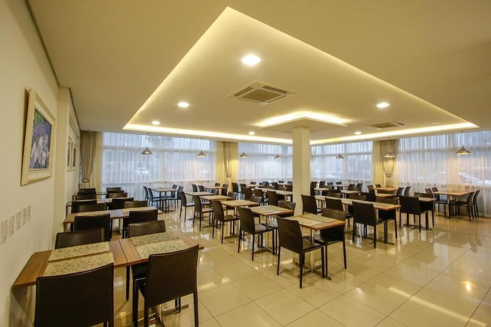 Фото Sky Premium Hotel