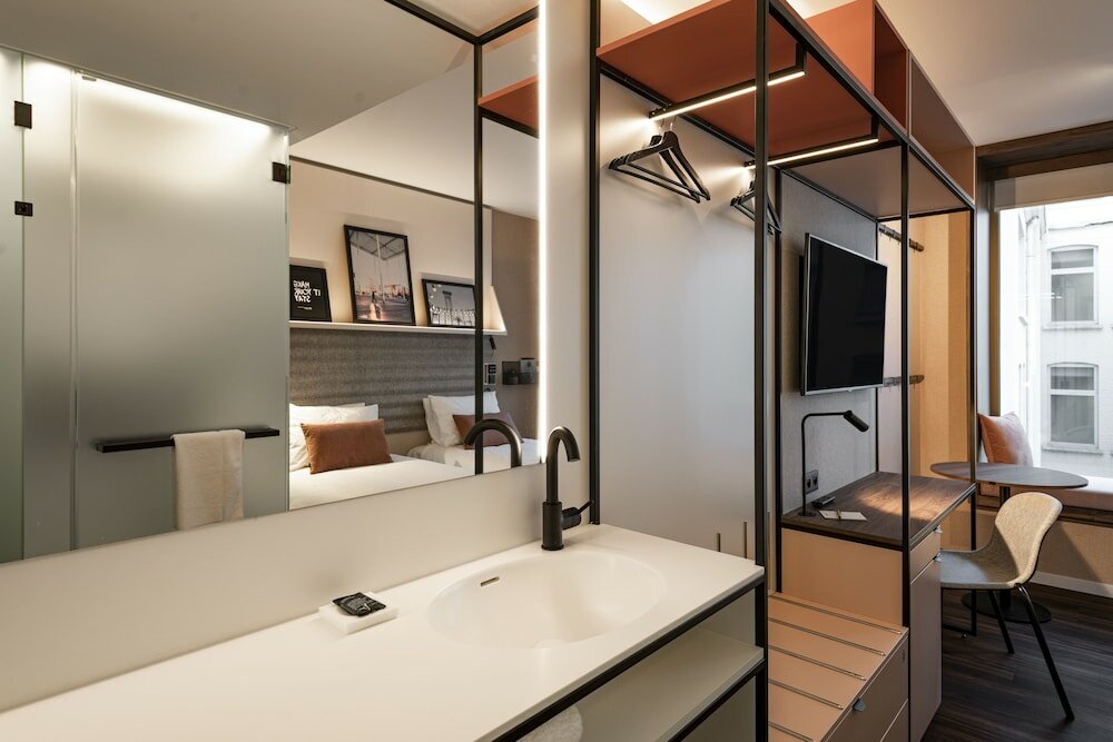 Фото A STAY Antwerp