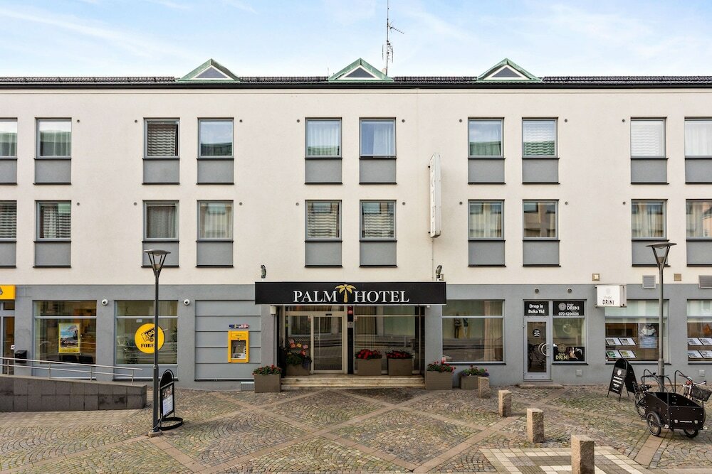 Фото отеля 1