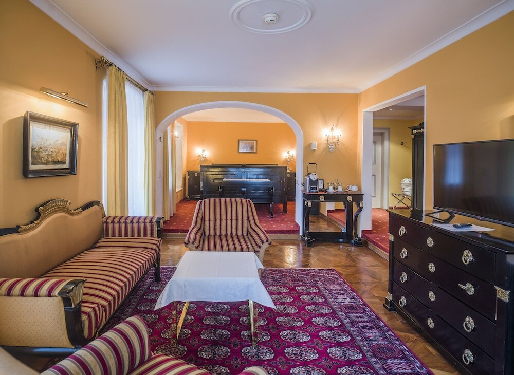 Фото Tiefenbrunner1810