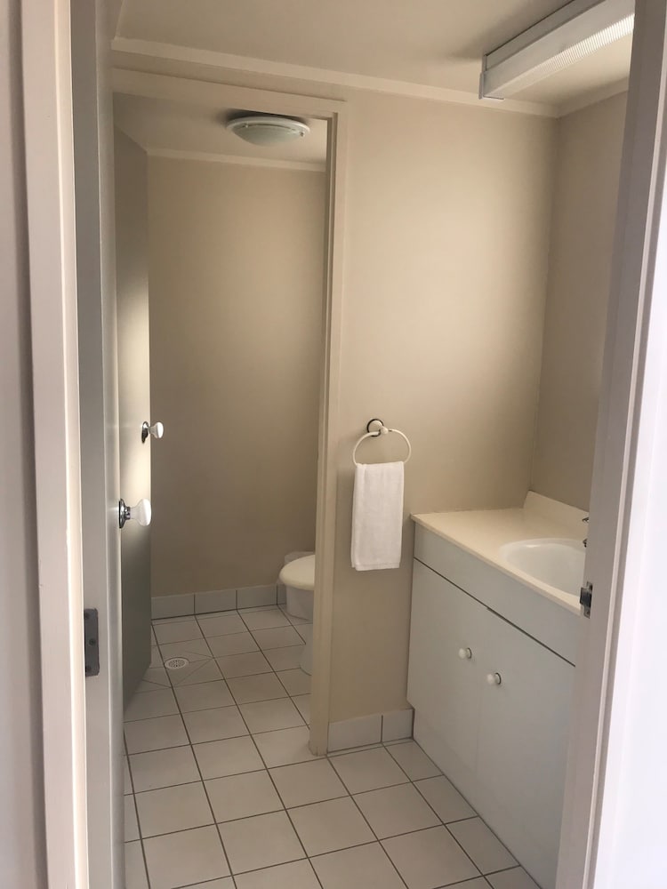 Фото Geneva Motor Lodge