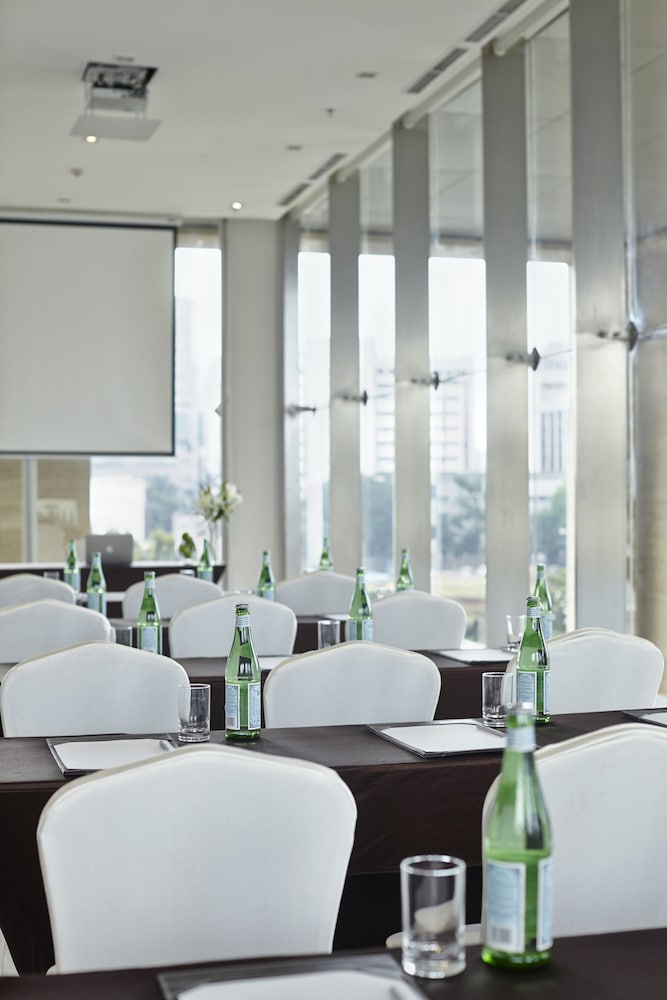 Фото Fraser Residence Menteng Jakarta