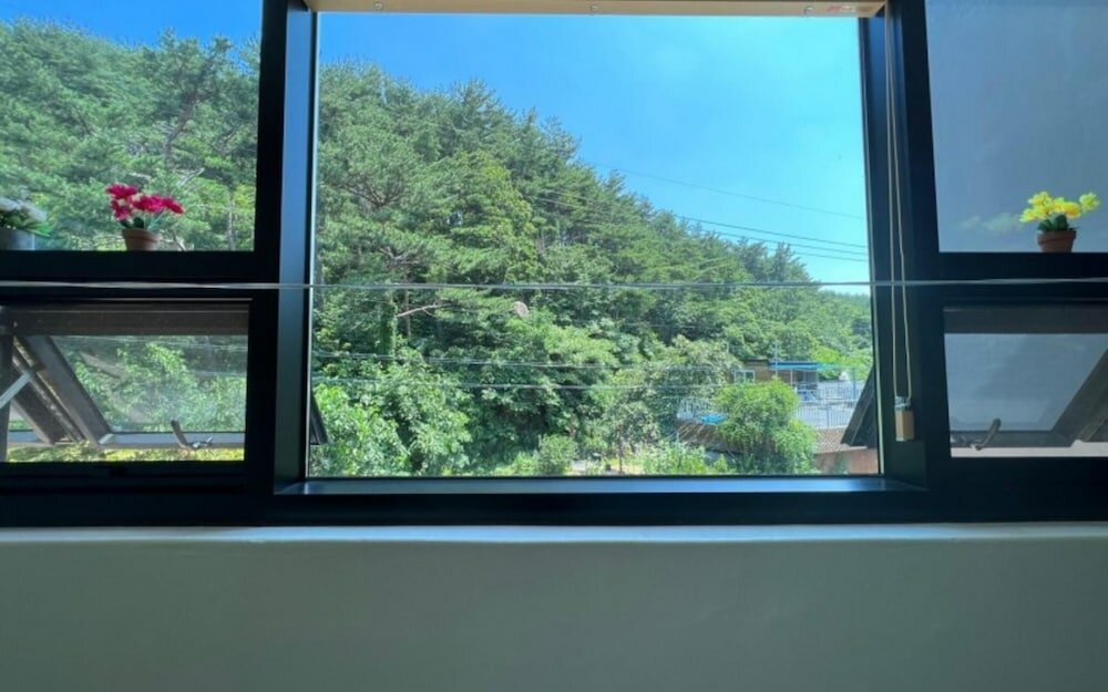 Фото Yangyang Hajodae Conto Hotel Pension