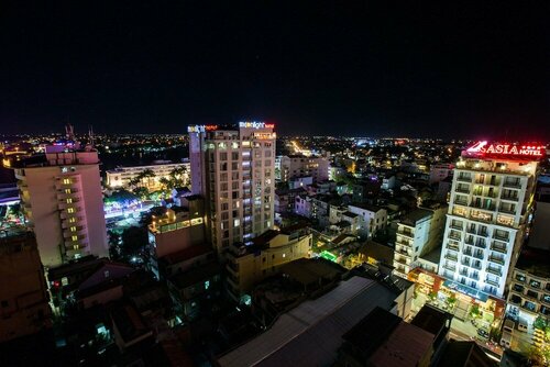 Гостиница Midtown Hotel Hue в Хюэ