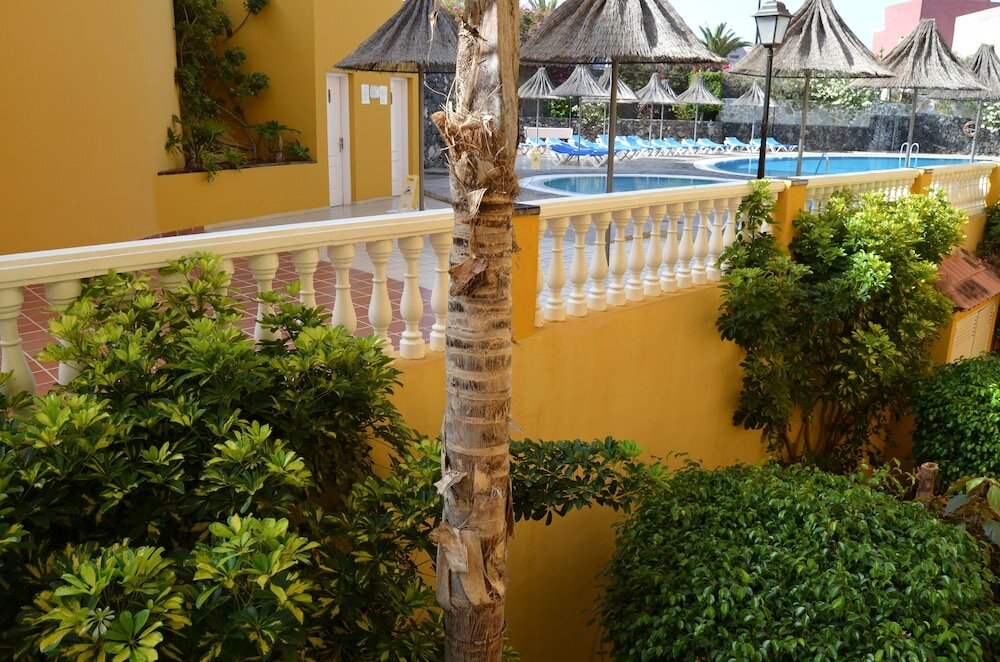 Фото El Marques Palace by Intercorp Hotel Group