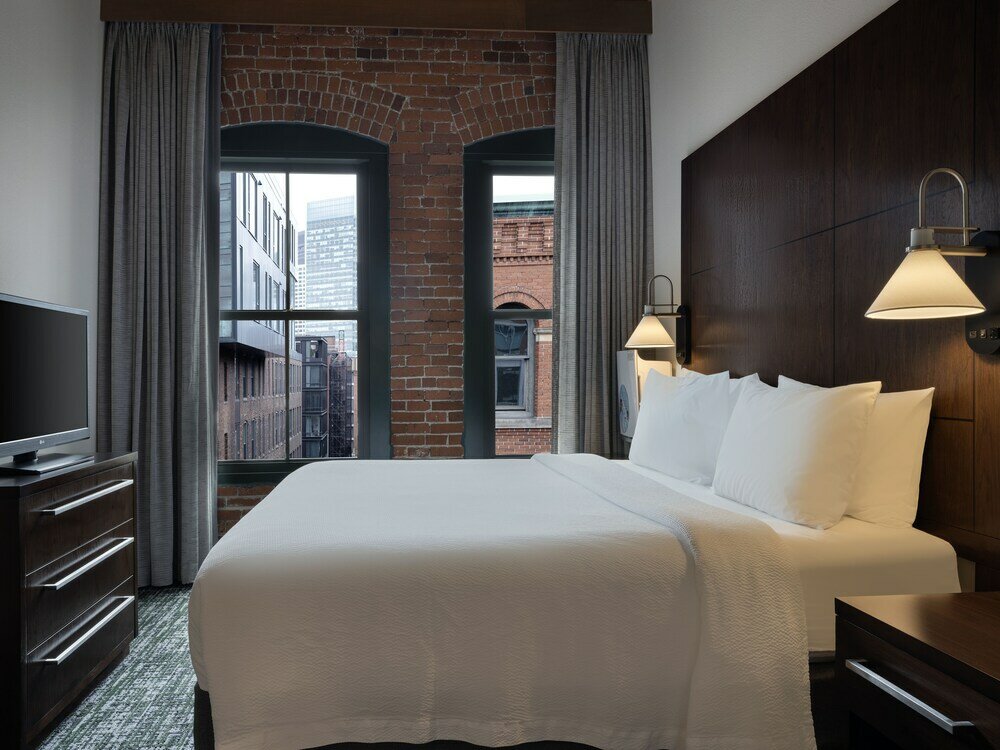 Фото Residence Inn by Marriott Boston Downtown/Seaport