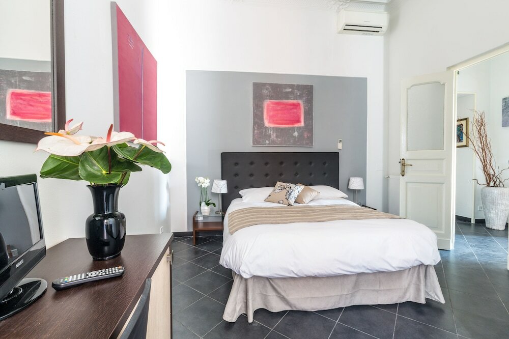 Фото Little Rose Rooms