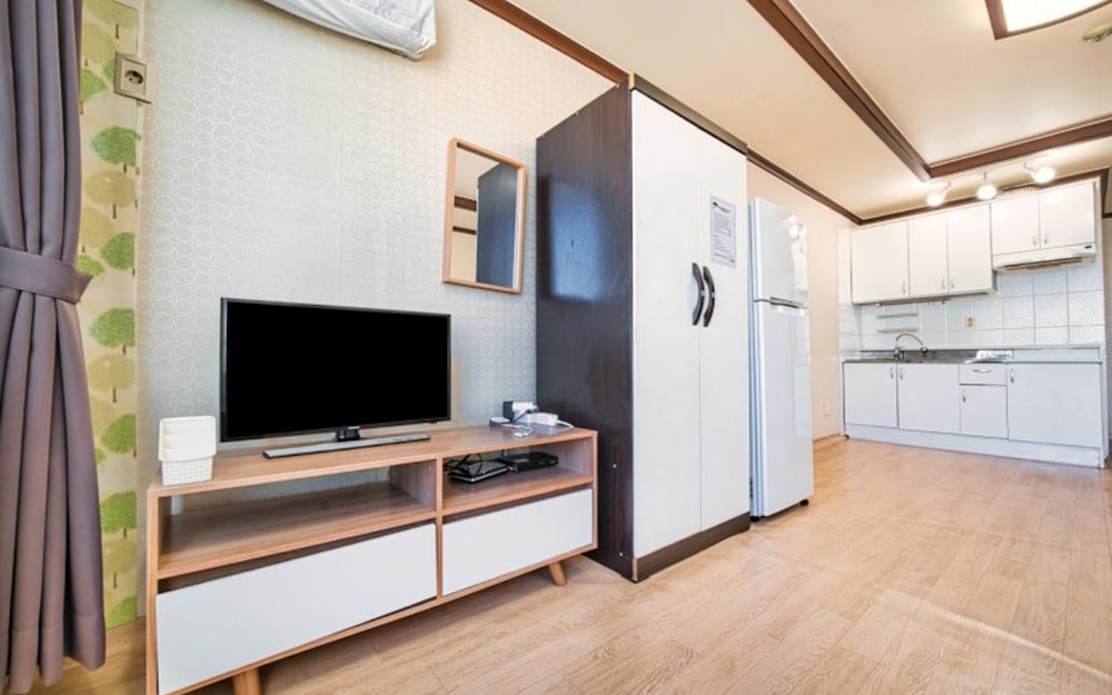 Фото Yangyang Hajodae Conto Hotel Pension