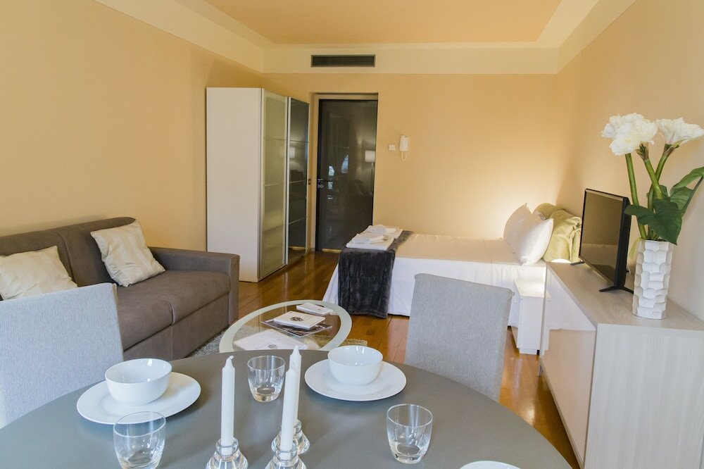 Фото Milan Royal Suites