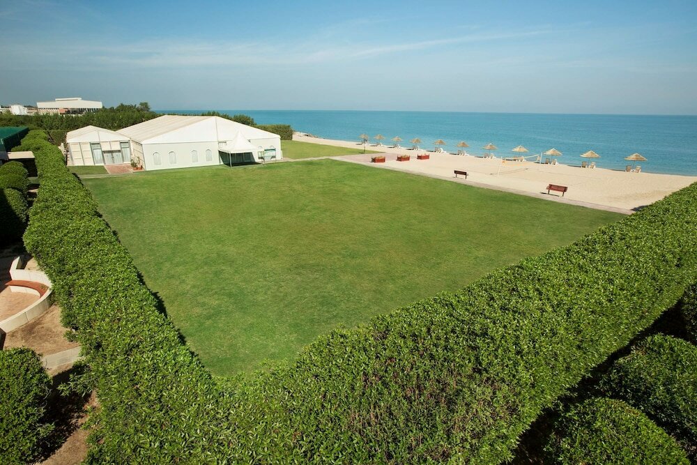 Фото Hilton Kuwait Resort