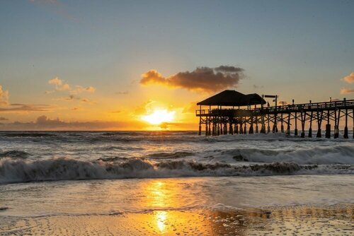 Внешний вид отеля La Quinta Inn & Suites by Wyndham Cocoa Beach Oceanfront в Коко-Бич, фото 4