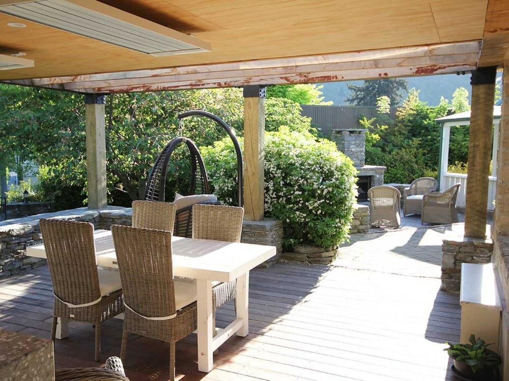 Фото Arrowtown Lodge