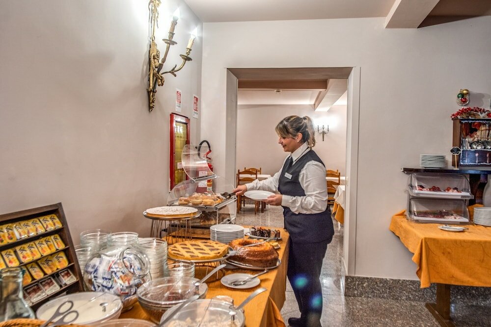 Фото Hotel Madison Roma