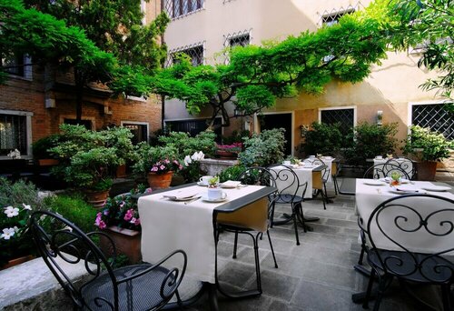 Гостиница Sina Palazzo Sant'Angelo в Венеции
