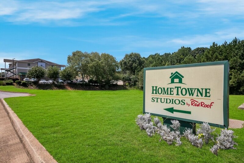 Гостиница HomeTowne Studios Covington, Ga