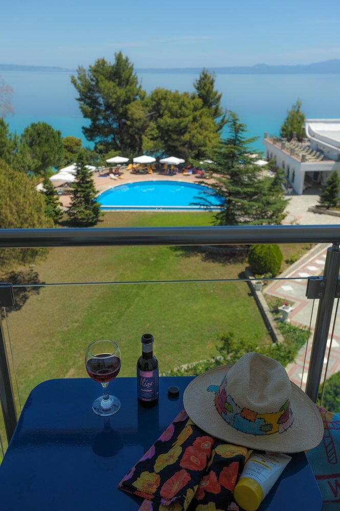 Фото Alexander The Great Beach Hotel