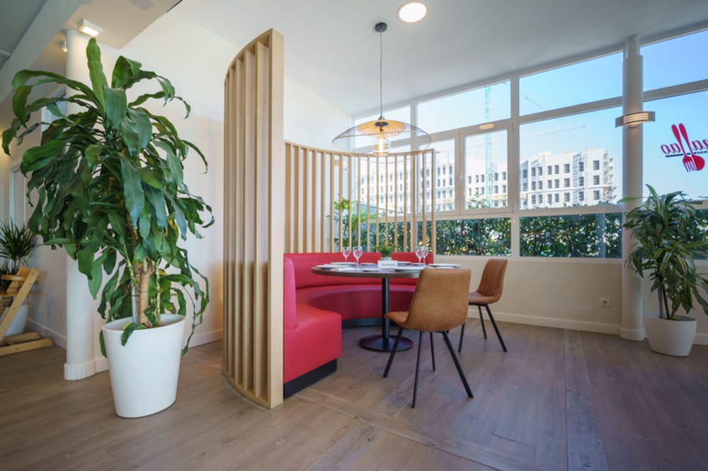 Фото Hotel Sercotel Ab Rivas