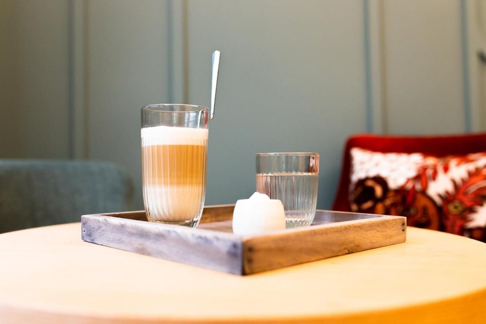 Фото Hotel Bonsoir Madame