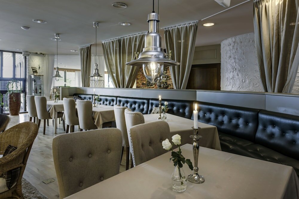 Фото Hotell Bellevue