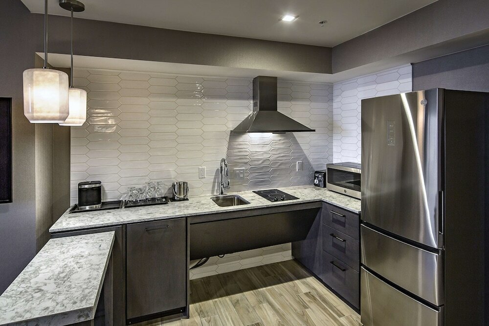 Фото DoubleTree by Hilton Hotel Modesto