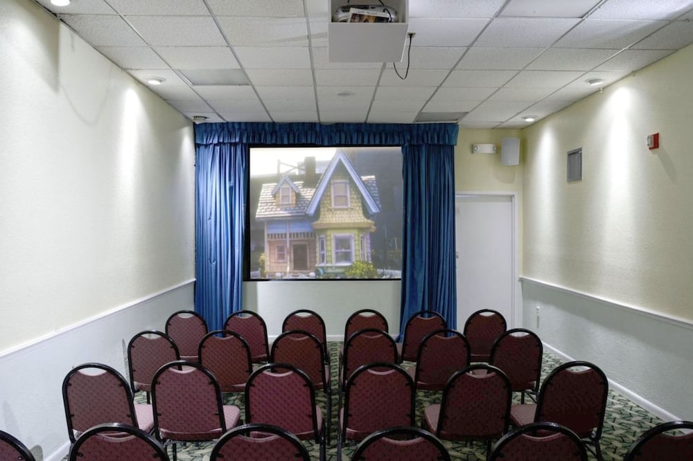 Фото Seralago Hotel & Suites Main Gate East