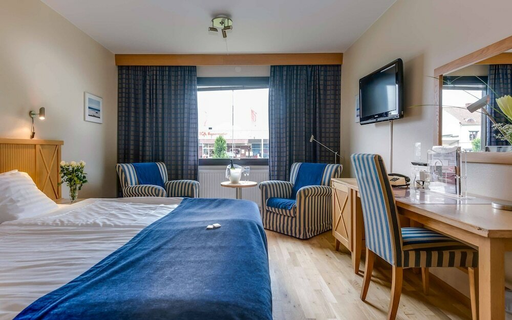 Фото Hotell Bellevue