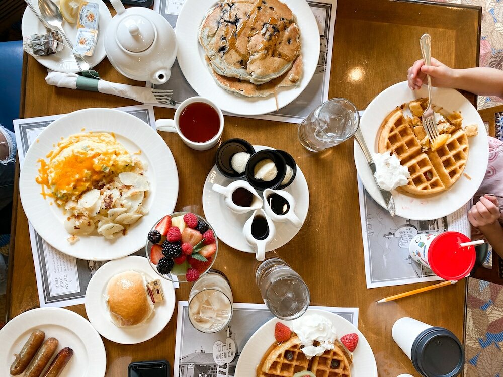 Фото Little America Hotel