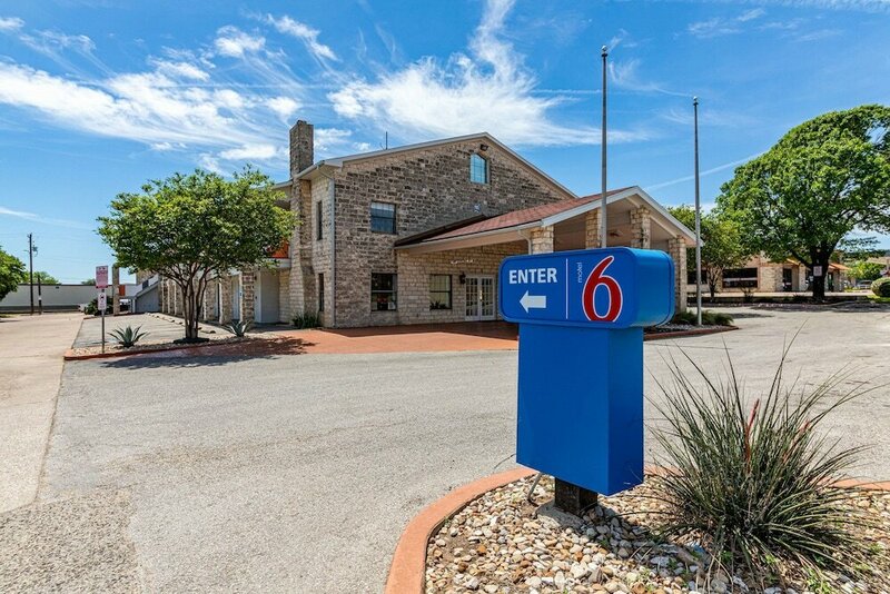 Гостиница Motel 6 Georgetown, Tx в Джорджтауне