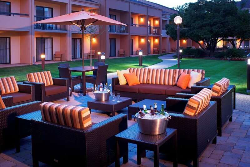 Гостиница Courtyard by Marriott Chicago Arlington Heights South