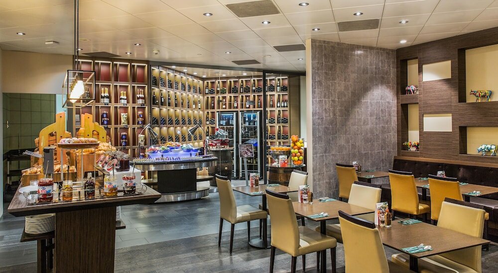 Фото Mövenpick Hotel Lausanne