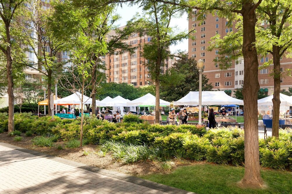 Фото Hilton Arlington